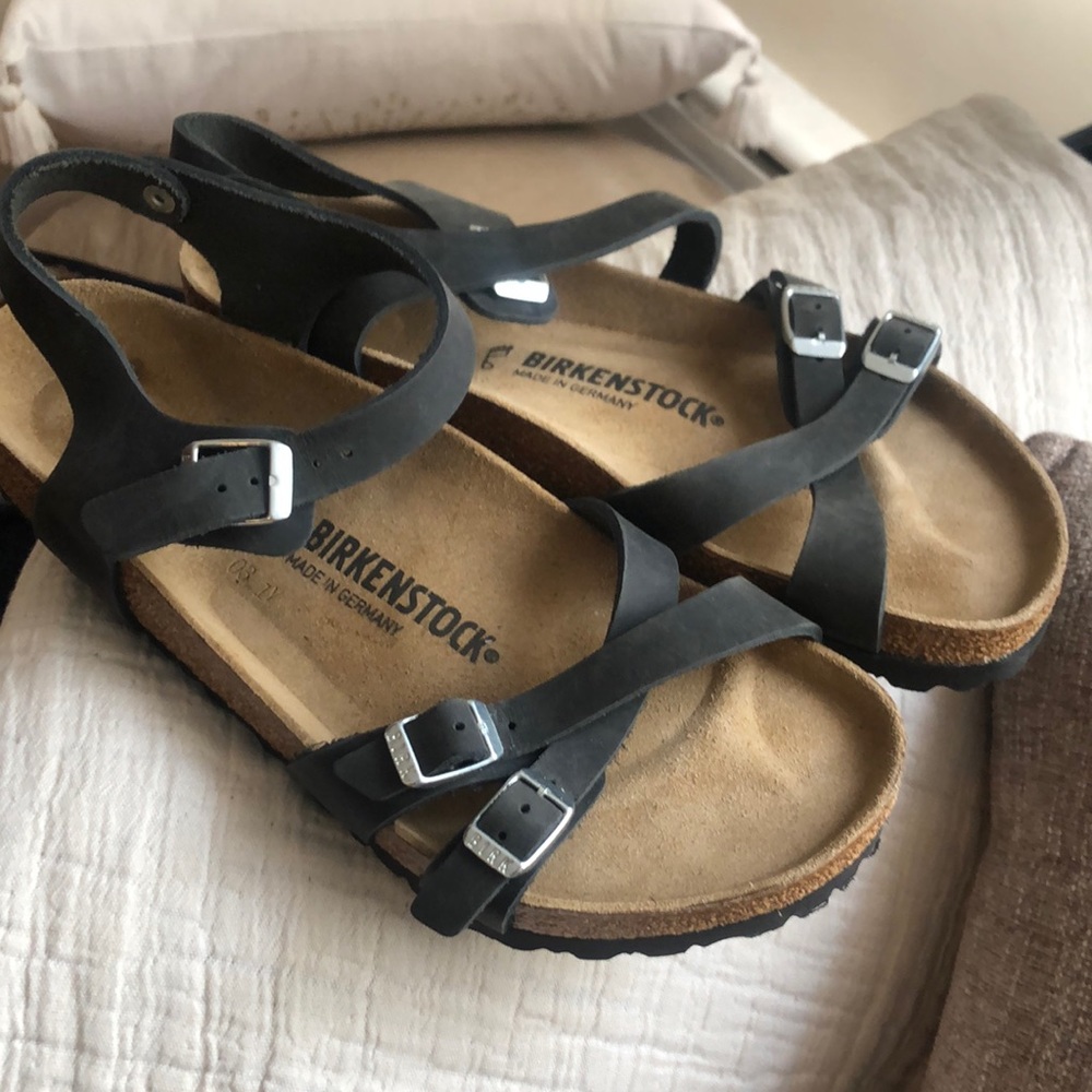 BIRKENSTOCK SANDALS SIZE 41 (US 10)